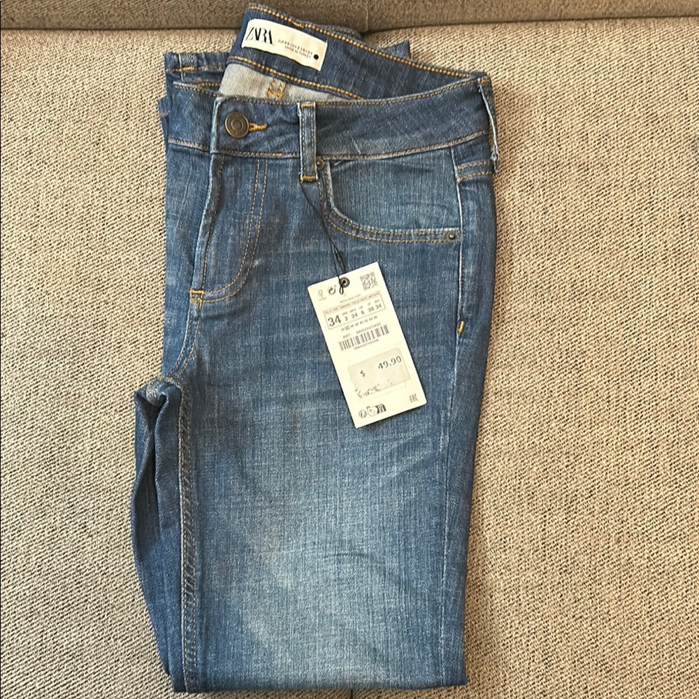 NWT Zara Blue Flare Jeans- size 2